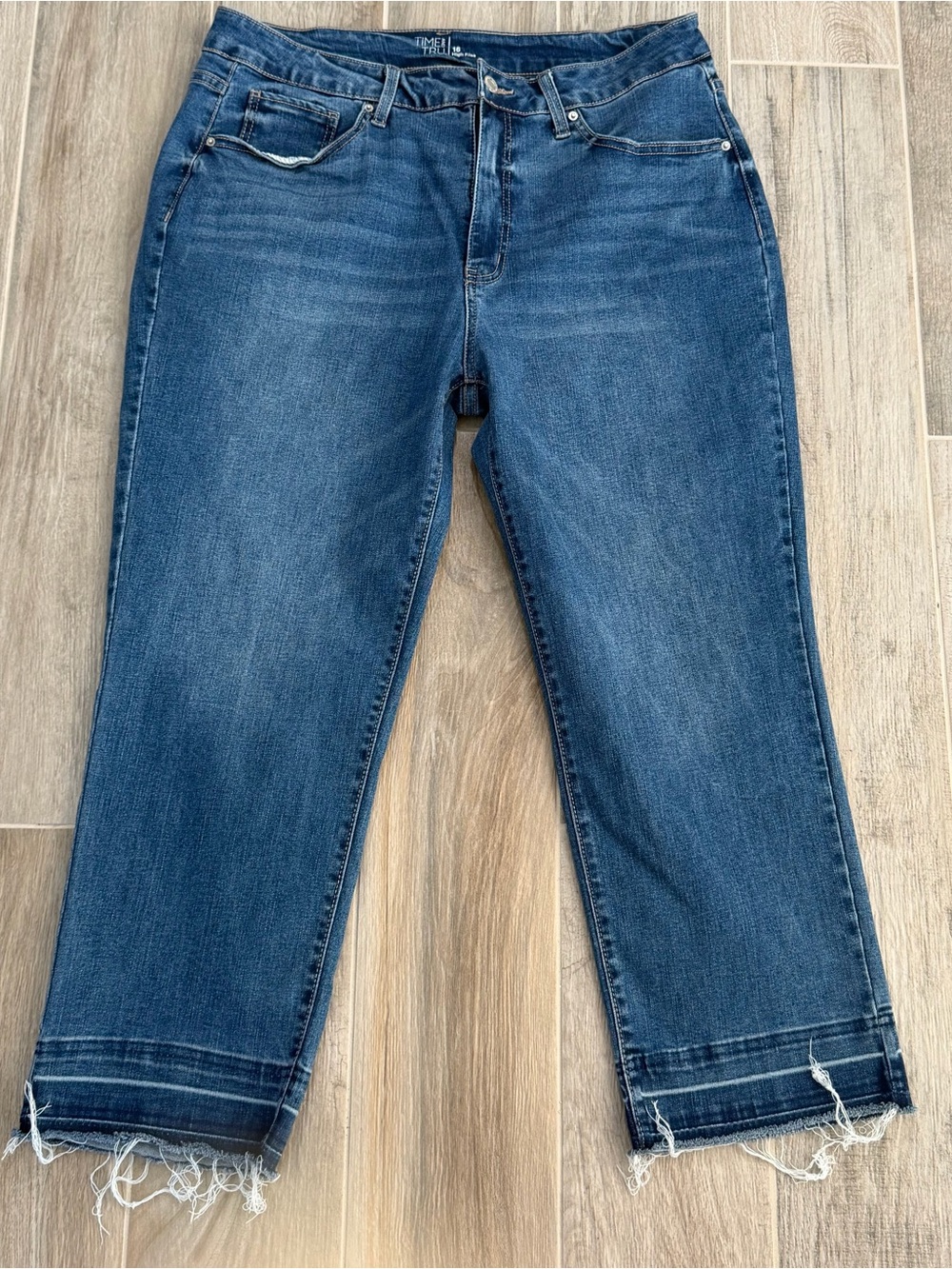 Time And Tru Dark Blue Crop Frayed Hem Women's Jean Size 16